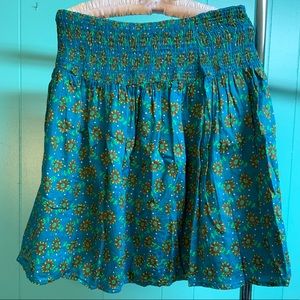 Natural Life Reversible Blue/Pink pattern Sz L Skirt